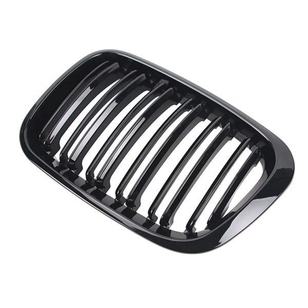 Решетки радиатора для BMW E46 дорест M Performance ноздри двухреберные 8c7-377 фото