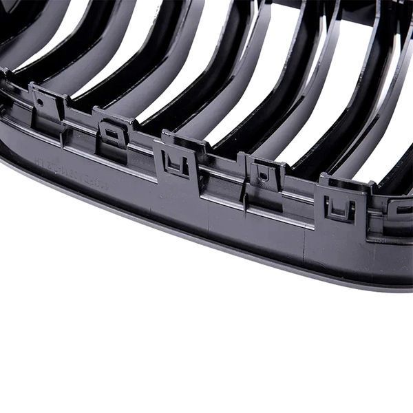 Решітки радіатора BMW X3 F25 X4 F26 рестайл M Performance ніздрі двореберні 6a1-7a7 фото
