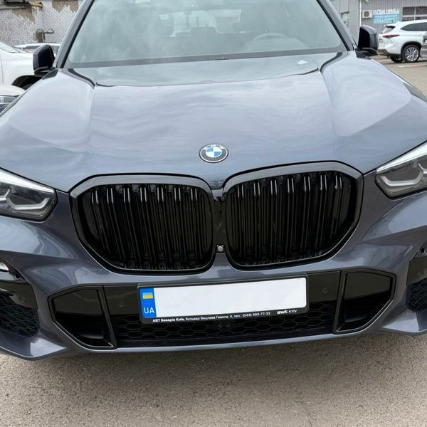 Решітка радіатора BMW X5 G05 дорест M Performance ніздрі двореберні 515-330 фото