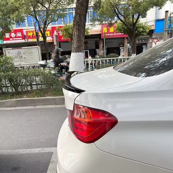 Спойлер BMW F30 M4 172-i27 фото